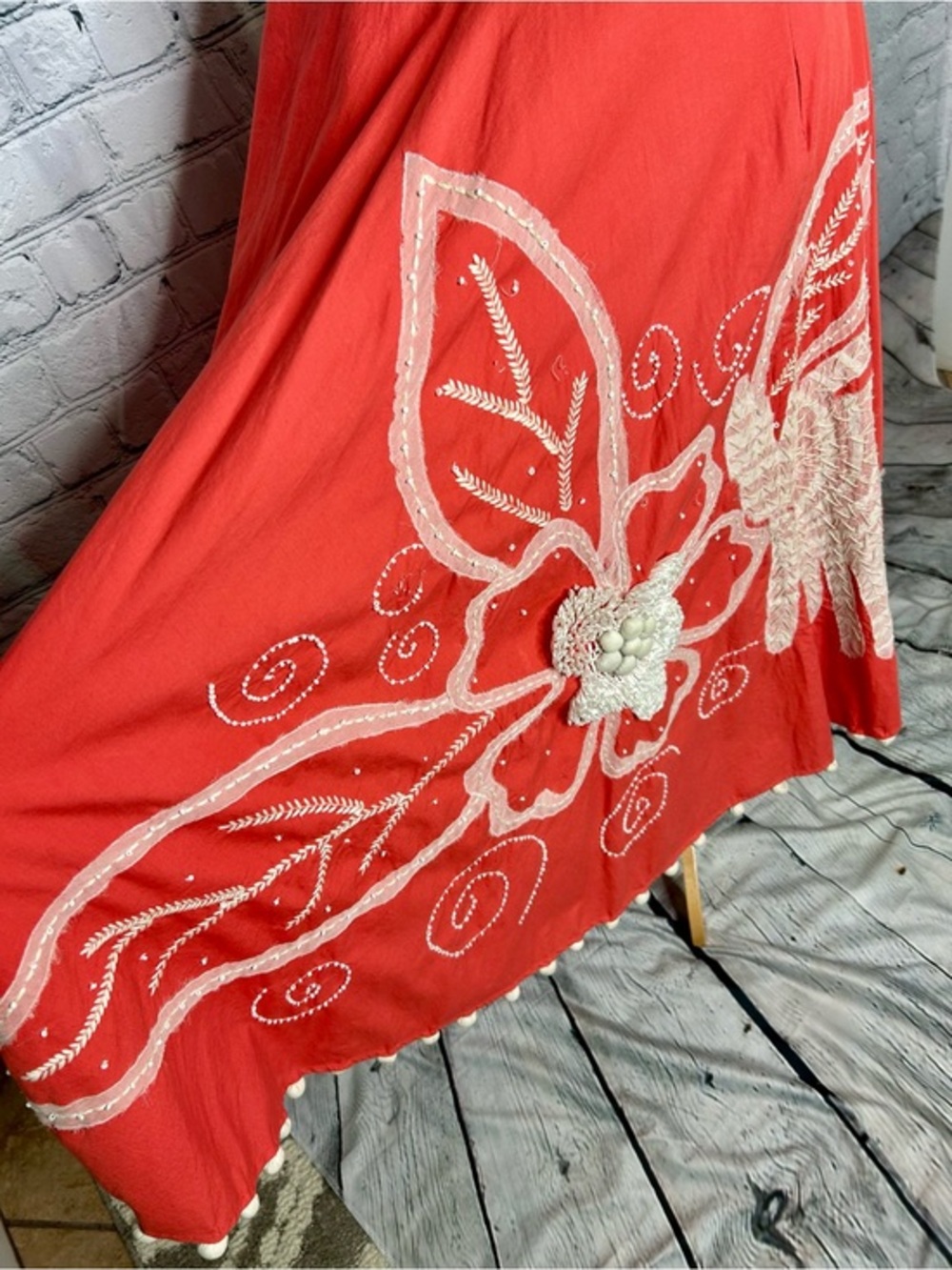 Tara Jarmon Coral Maxi Skirt with White Floral Beading and Embroidery - Picture 3 of 9